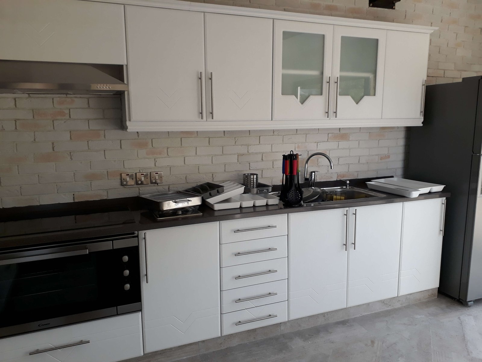 Aluminium Kitchen Cabinets project image 4