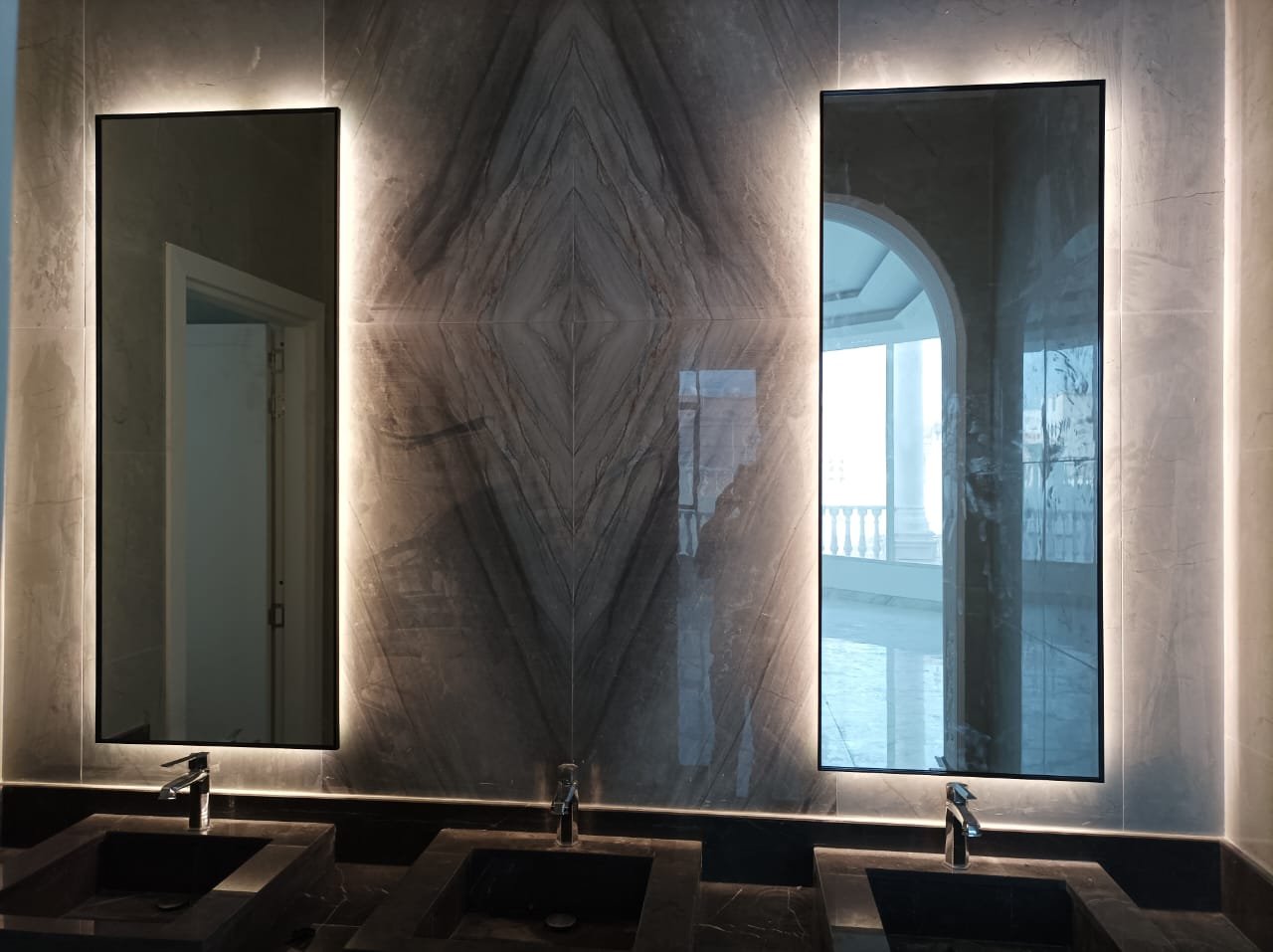 Mirror Installations project image 1